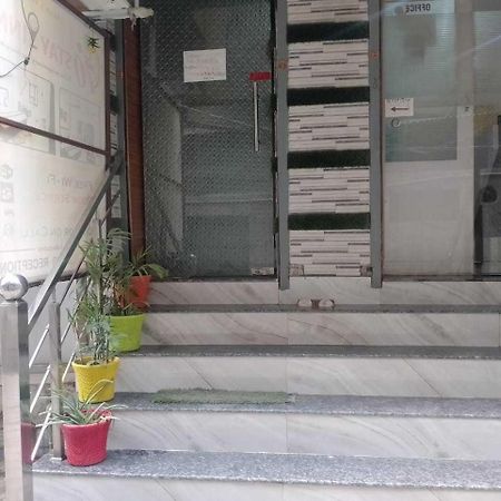 Hotel O Seventy Stay In Sohāna Екстериор снимка