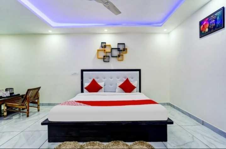 Hotel O Seventy Stay In Sohāna Екстериор снимка