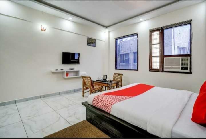 Hotel O Seventy Stay In Sohāna Екстериор снимка