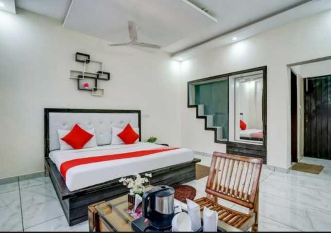 Hotel O Seventy Stay In Sohāna Екстериор снимка
